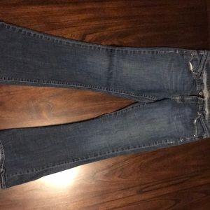 Old Navy The Flirt Mid-Rise flares stretch Size 10